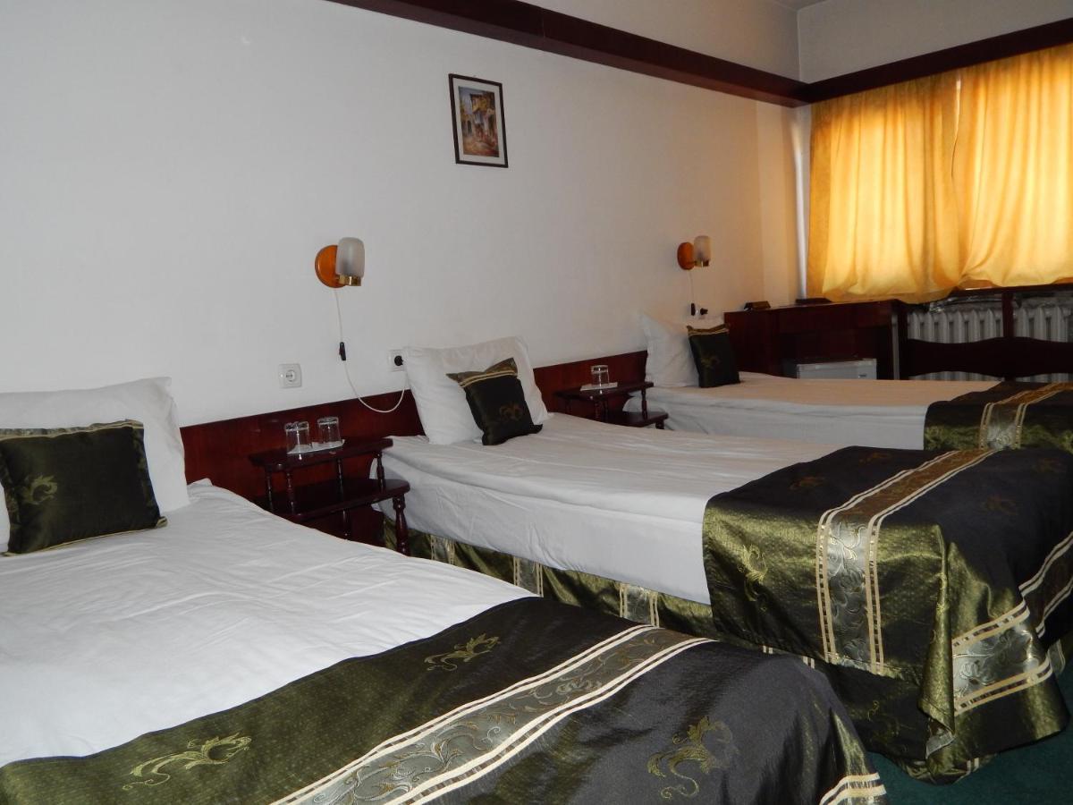 Hotel 特里亚夫纳 客房 照片